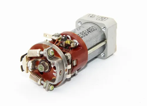 Д-2РТ 27в, 2,1Вт, 7500 об/мин Д-2РТ 27в, 2,1Вт, 7500 об/мин